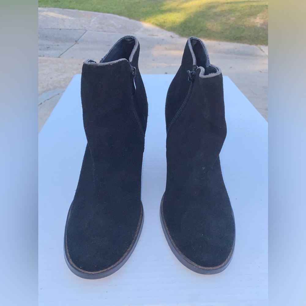 Black Suede Leather Ankle Boots Wood Wedge‎ Heel Side Zip Closure